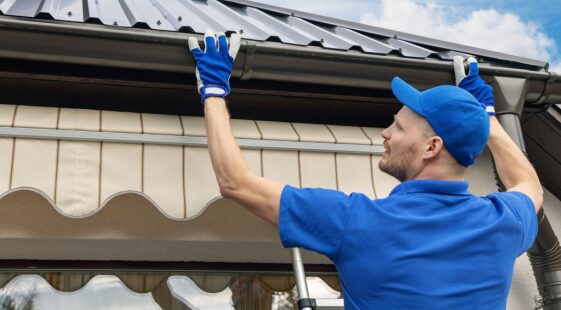 5 Common Gutter Installation Mistakes (And How to Avoid Them)